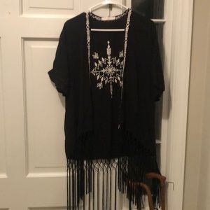 🍂Love tree kimono size small black and white